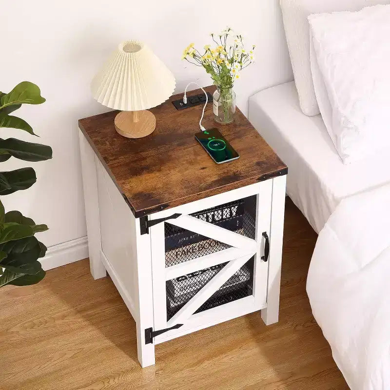 Farmhouse End Table, Rustic Nightstand with Adjustable Storage Shelf, Wood Night Stand Sofa Side Table for Living Room Bedrom, White
